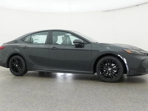 New 2026 Toyota Camry SE image 28