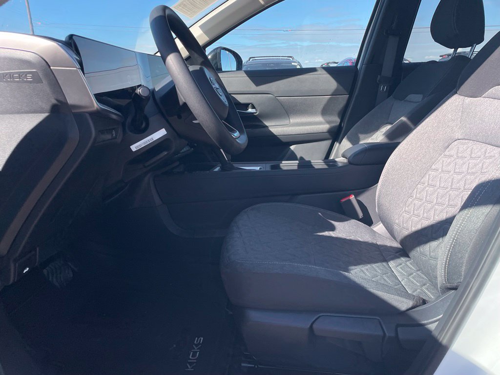 Used 2026 Nissan Kicks SV w/ SV Premium Package FWD image 13