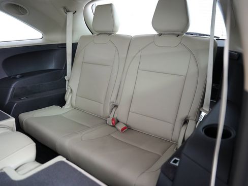 Used 2017 Acura MDX SH-AWD w/ Advance Package image 42