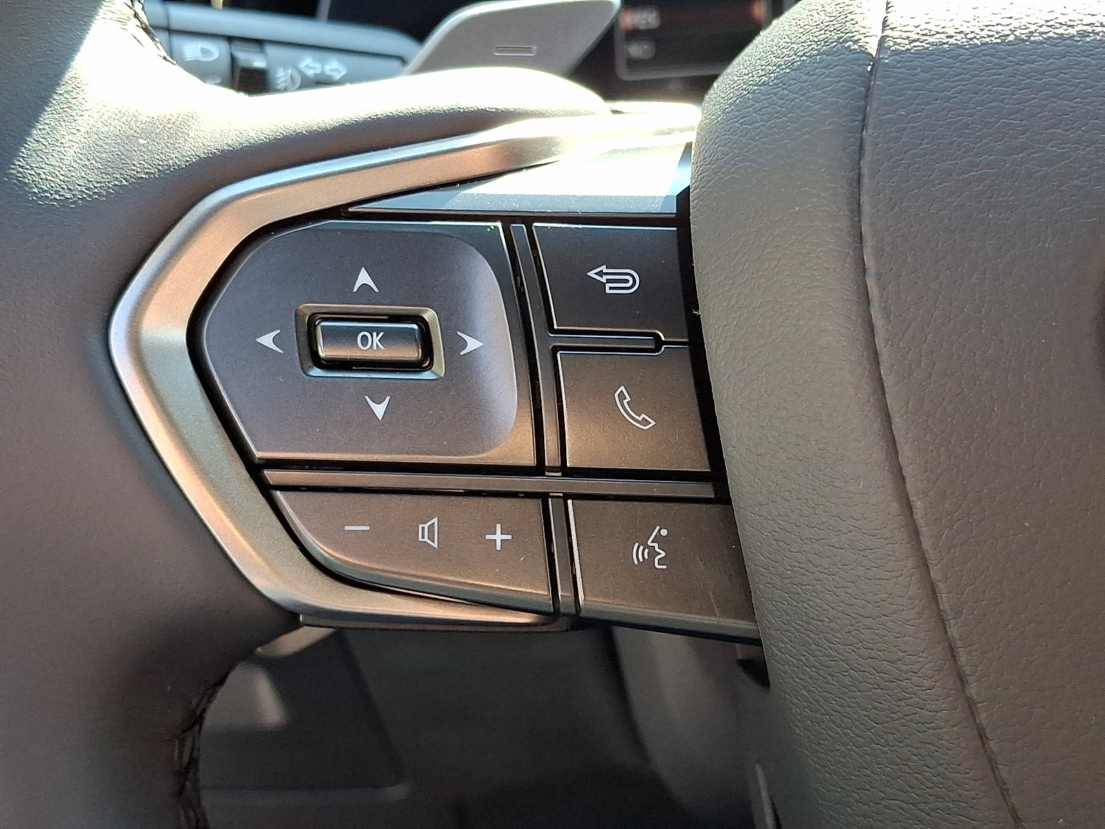 Used 2024 Lexus TX 350 AWD w/ Accessory Package (2T) image 21