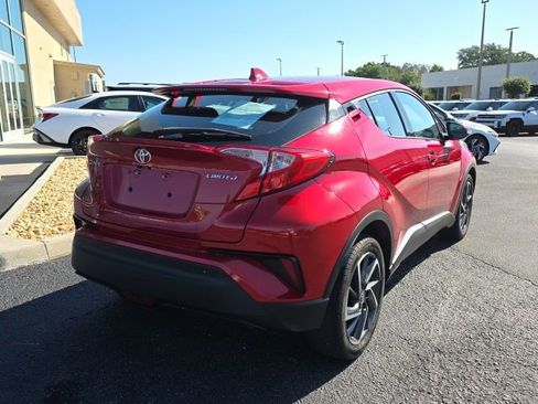 Used 2021 Toyota C-HR Limited FWD image 4