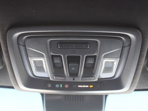 Used 2025 GMC Sierra 2500 Denali Ultimate AWD/4WD image 36