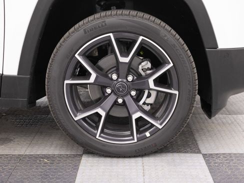 New 2026 Jeep Cherokee Overland w/ Advanced Pro Tech Group AWD/4WD image 14