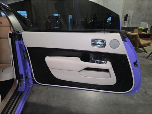 Used 2017 Rolls-Royce Wraith RWD image 8
