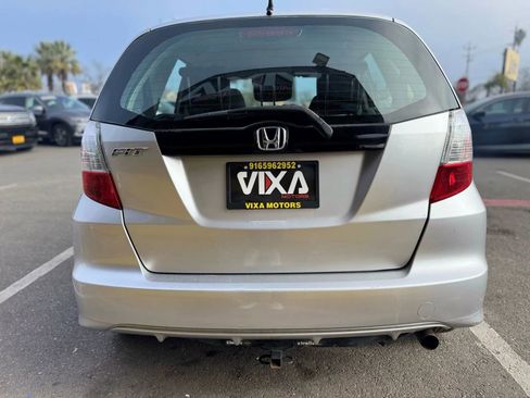 Used 2011 Honda Fit image 6