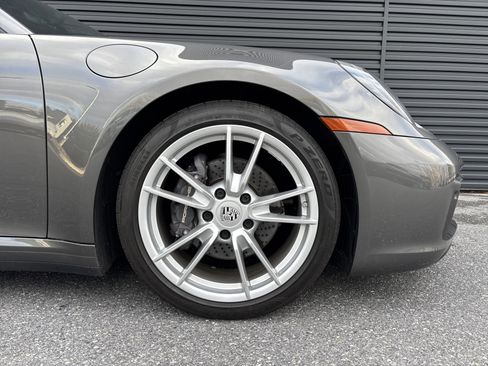 Certified 2022 Porsche 911 Carrera image 4