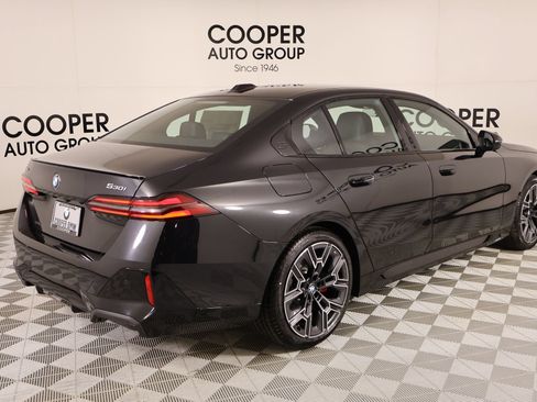 New 2026 BMW 530i xDrive w/ M Sport Package AWD/4WD image 21