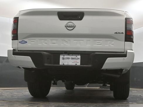 Certified 2025 Nissan Frontier SV image 19