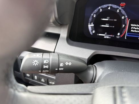 Used 2025 Toyota 4Runner Limited image 26