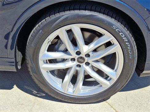 New 2025 Audi Q7 3.0T Premium Plus image 8