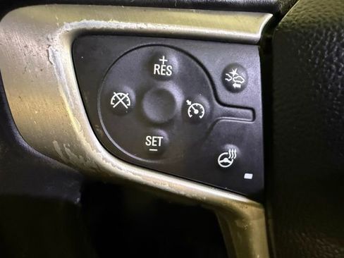 Used 2019 GMC Terrain Denali w/ Advanced Safety Package image 17