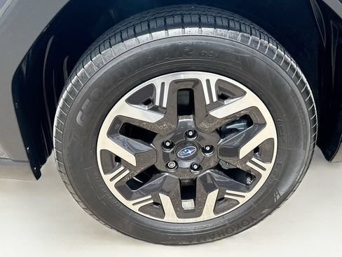 Used 2026 Subaru Forester Premium AWD/4WD image 40