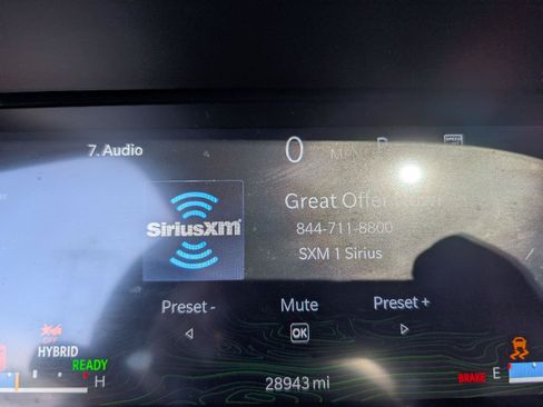 Used 2024 Jeep Grand Cherokee Overland w/ Luxury Tech Group IV AWD/4WD image 15