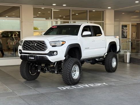 Used 2023 Toyota Tacoma TRD Off-Road AWD/4WD image 2