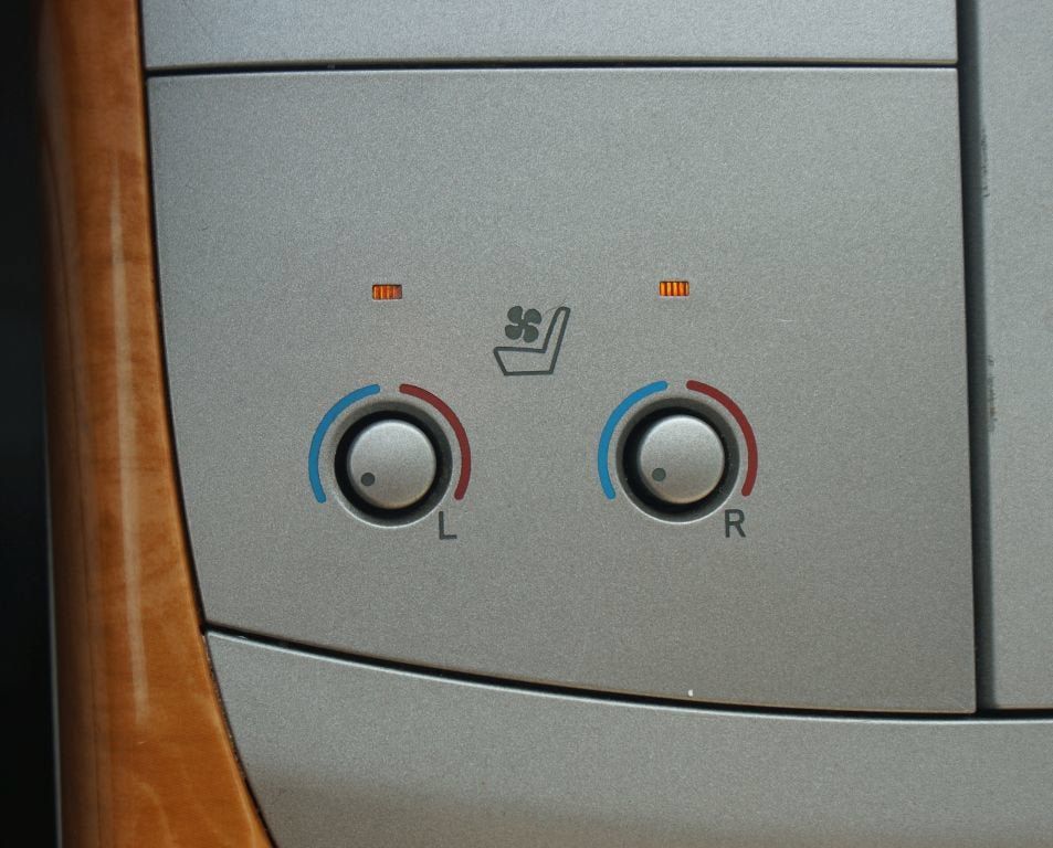 Used 2006 Toyota Avalon Limited FWD image 8