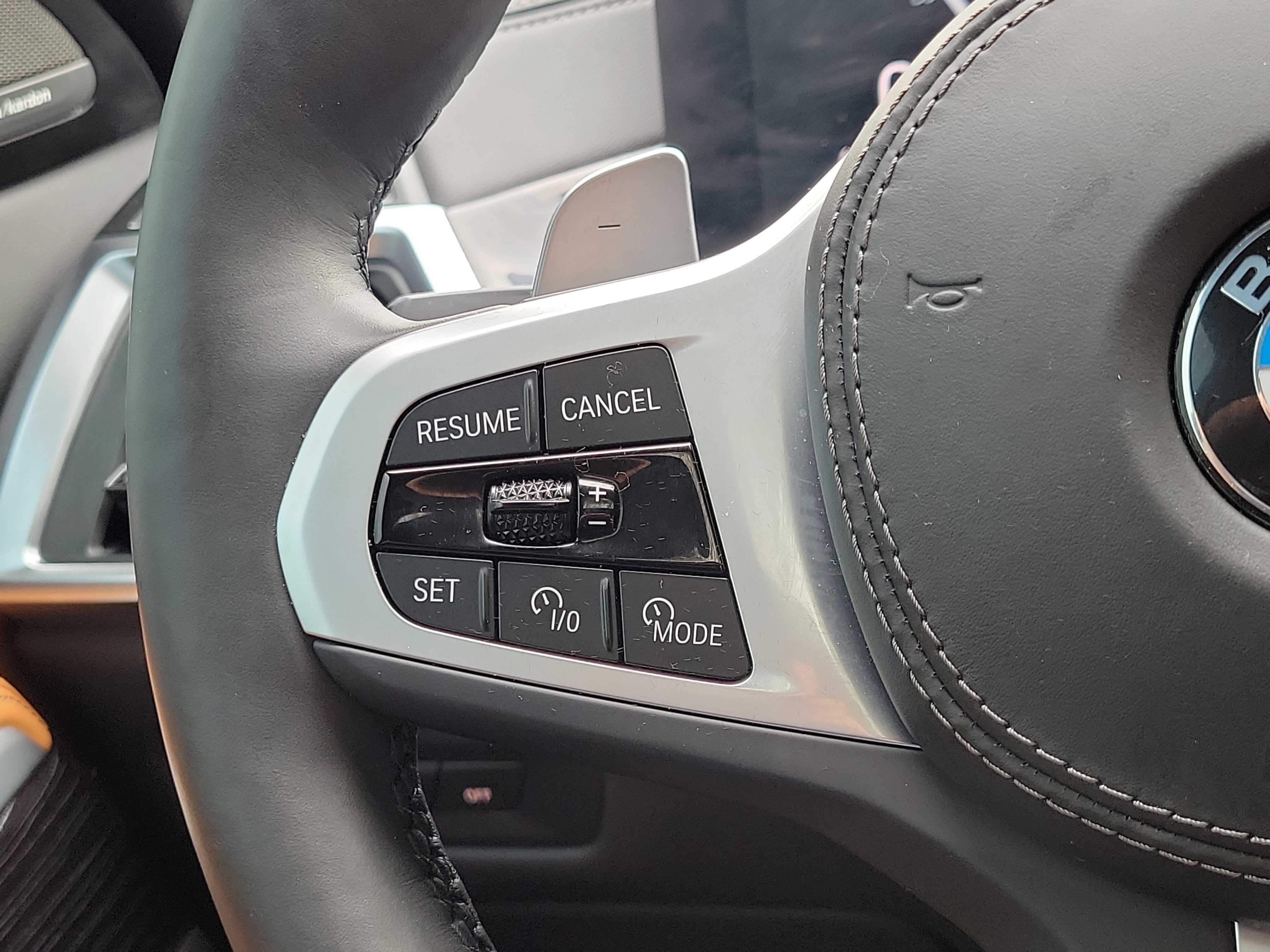 Certified 2025 BMW X6 xDrive40i w/ Executive Package AWD/4WD image 18