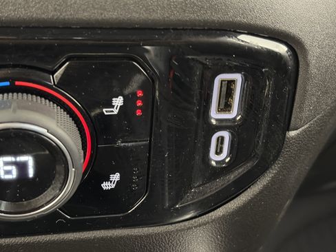 Used 2024 Chevrolet Silverado 1500 RST w/ Z71 Off-Road Package image 25