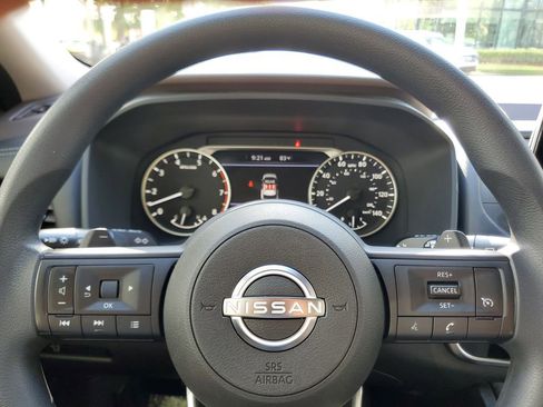 Certified 2023 Nissan Rogue S FWD image 18