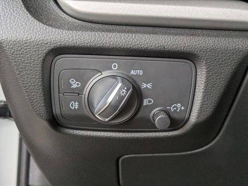 Used 2018 Audi A3 2.0T Premium image 10