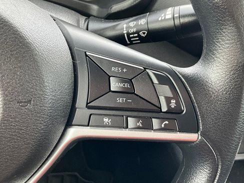 Used 2023 Nissan Sentra SV image 17