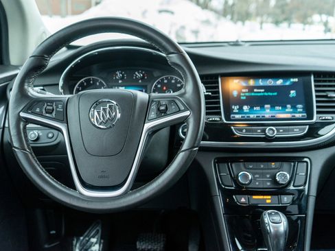 Used 2020 Buick Encore Sport Touring image 12