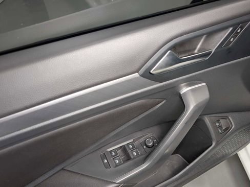 Used 2024 Volkswagen Jetta SE image 37