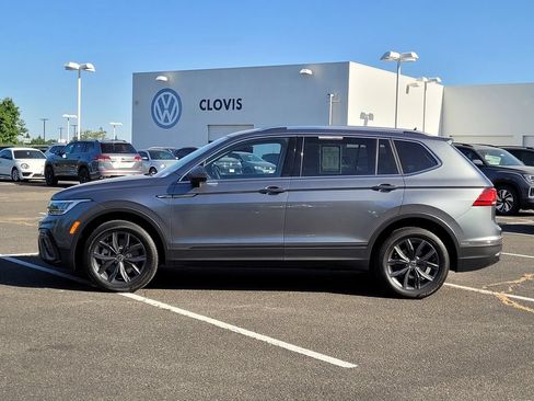 Used 2023 Volkswagen Tiguan SE FWD image 9