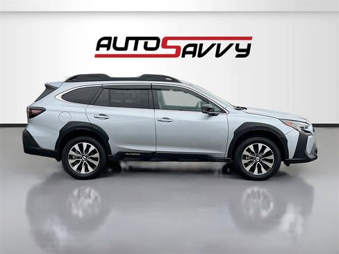 Used 2024 Subaru Outback Limited image 8