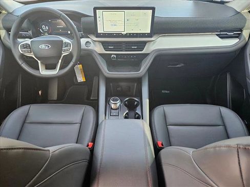 New 2026 Ford Explorer Active w/ Active Comfort Package image 15