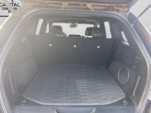 Used 2020 Jeep Grand Cherokee Laredo w/ Quick Order Package 2BN North image 27