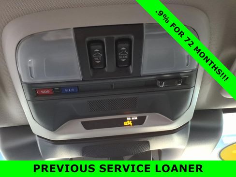 Certified 2025 Subaru Crosstrek 2.5i Limited image 32