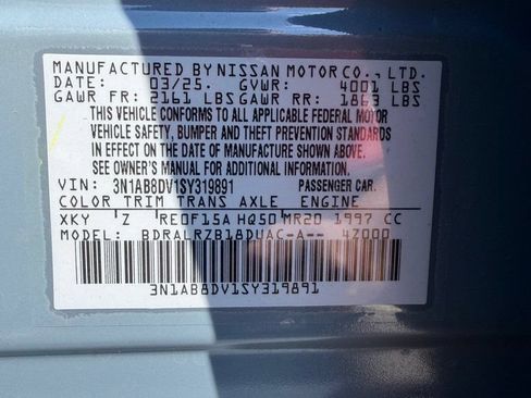 Used 2025 Nissan Sentra SR w/ Midnight Edition FWD image 16