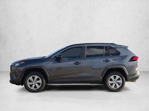 Used 2020 Toyota RAV4 LE FWD image 8