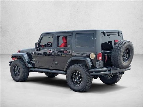 Used 2013 Jeep Wrangler Unlimited Sahara w/ Connectivity Group AWD/4WD image 7