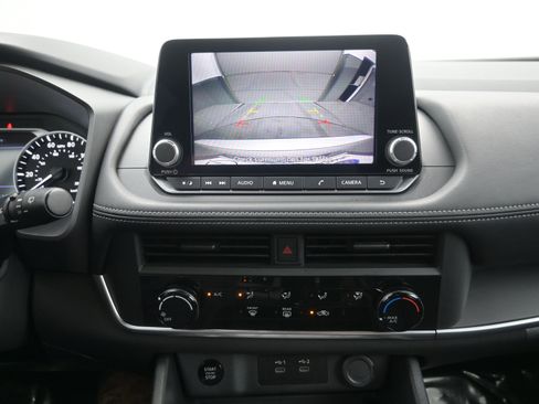 Certified 2025 Nissan Rogue S image 16