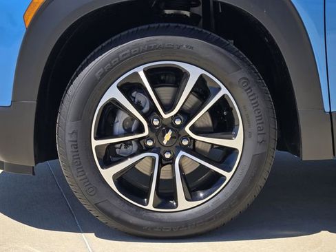 New 2026 Chevrolet TrailBlazer LT w/ Convenience Package FWD image 8