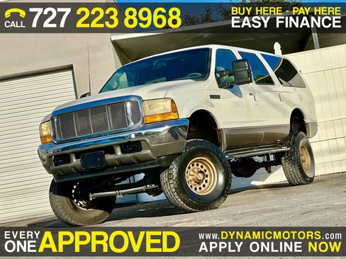 Used 2001 Ford Excursion XLT image 1
