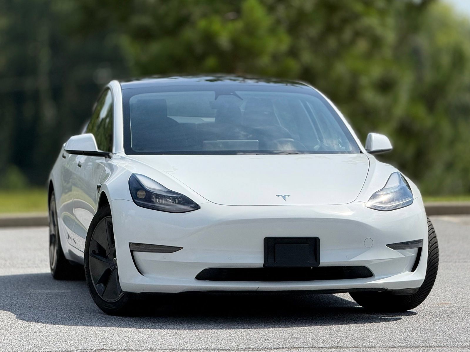 Used 2021 Tesla Model 3 Standard Range Plus RWD image 4