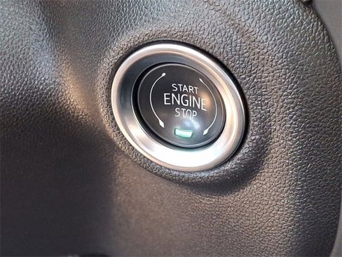 Used 2024 Chevrolet Silverado 1500 Custom image 18