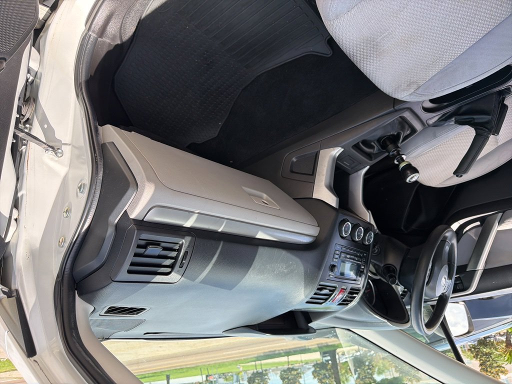 Used 2014 Subaru Forester 2.5i AWD/4WD image 17