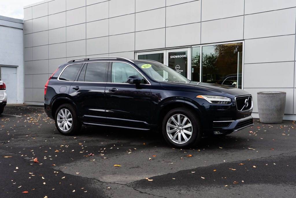 Used 2016 Volvo XC90 T6 Momentum w/ Momentum Plus Package AWD/4WD image 29