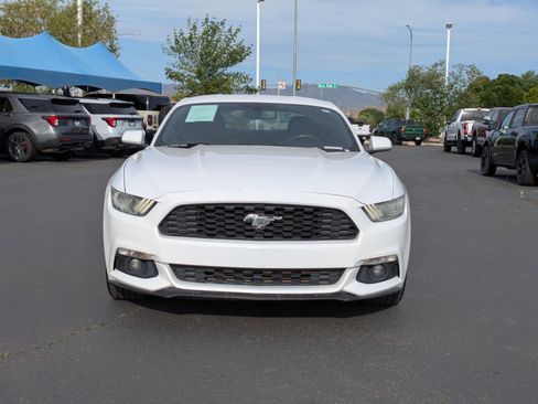 Used 2017 Ford Mustang Coupe RWD image 9