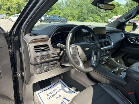 Used 2023 Chevrolet Tahoe Premier w/ Premium Package AWD/4WD image 10