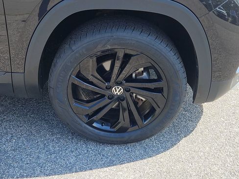 Used 2023 Volkswagen Atlas SE w/ Black Wheel Package AWD/4WD image 10