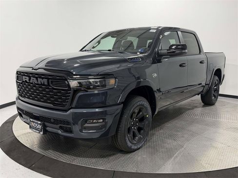 New 2026 RAM 1500 4x4 Crew Cab image 3