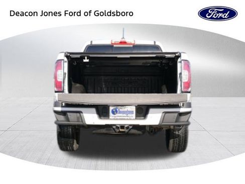 Used 2019 GMC Canyon Denali image 5