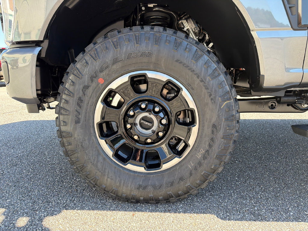 New 2027 Ford F250 Platinum w/ Tremor Off-Road Package AWD/4WD image 11