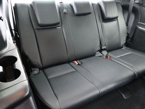 Used 2019 Toyota Highlander Limited AWD/4WD image 39