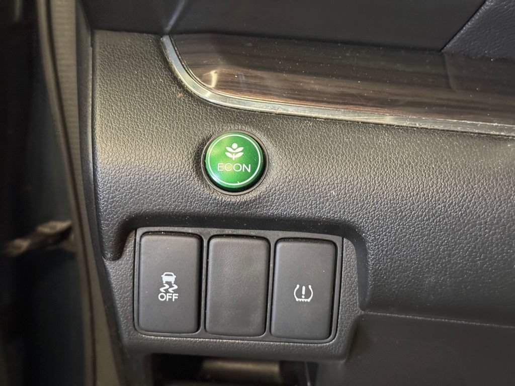 Used 2015 Honda CR-V EX-L image 18