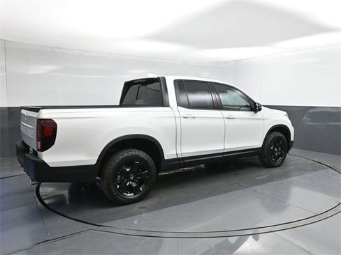 New 2026 Honda Ridgeline Black Edition image 15